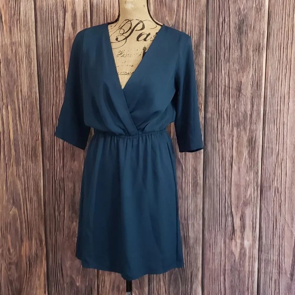 Loft Dress   - Picture 14 of 14